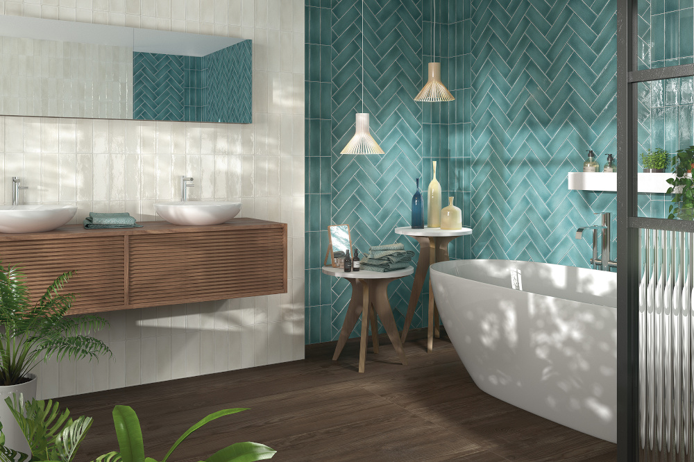 Vermont Tiffany Blue 7.5x23cm Rectangular Gloss Ceramic Wall Tile